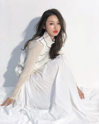 加治ひとみプロフィール